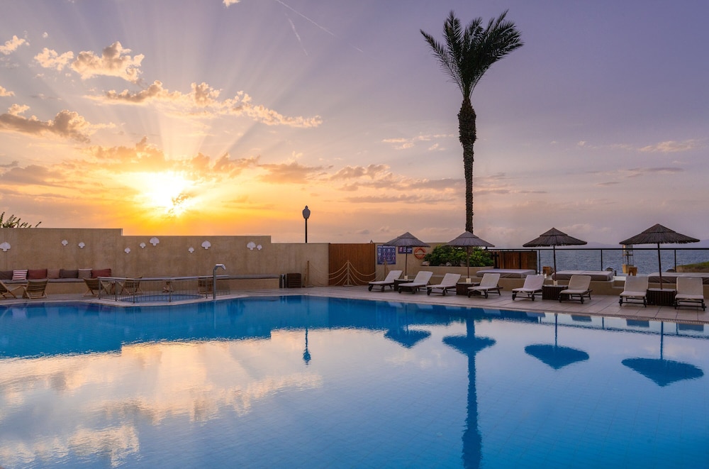 Blue Sky City Beach Hotel - Adults Only 27/33