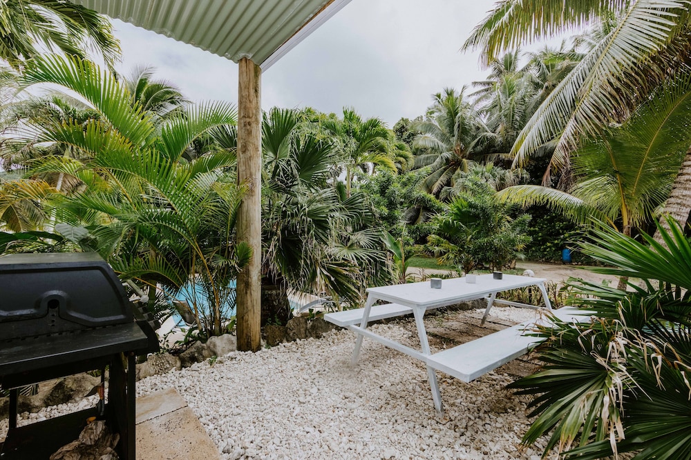 Sunrise Beach Bungalows 60/64
