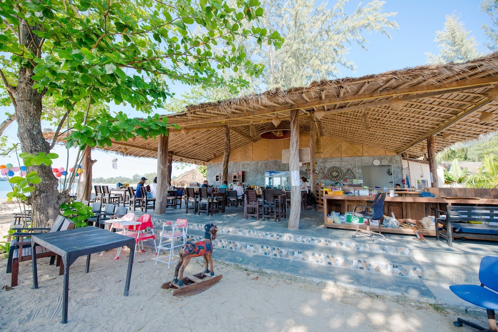 Banana Beach Resort 16/34