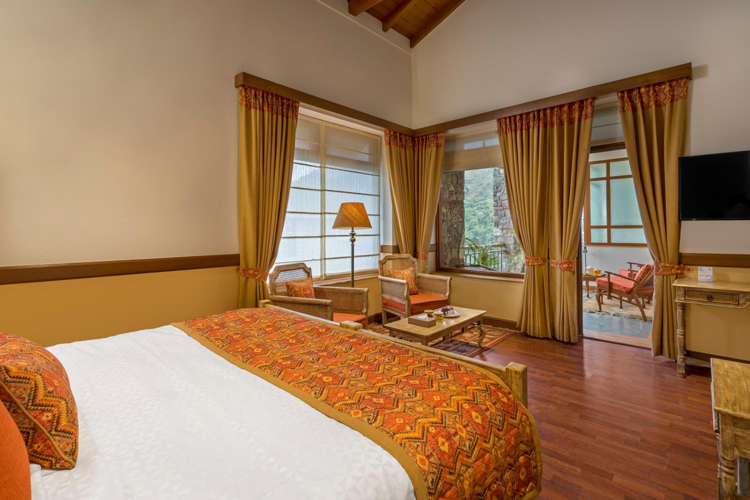Superior, Double Bed, Lake View