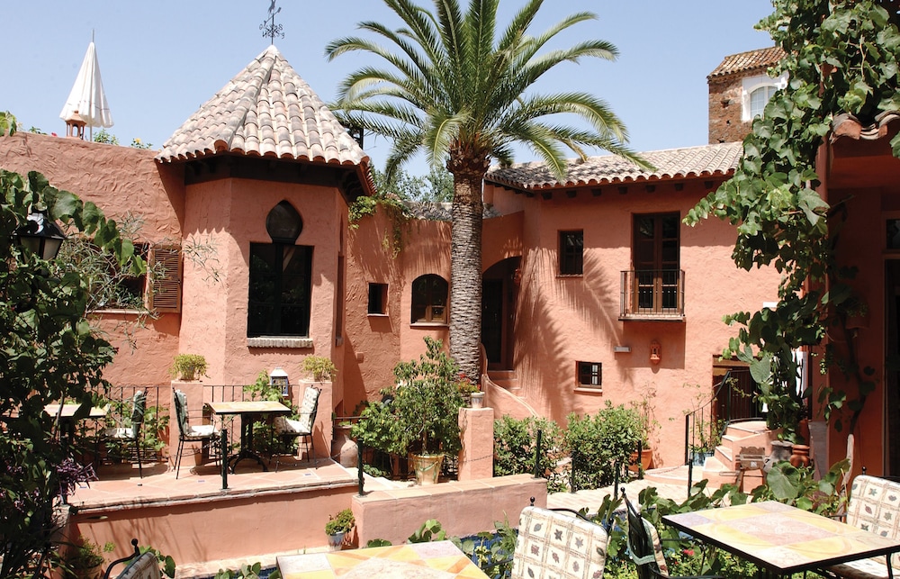 Amanhavis Hotel 1/41