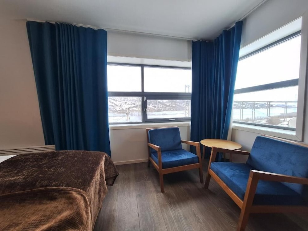 Tjeldsundbrua Hotel 32/50