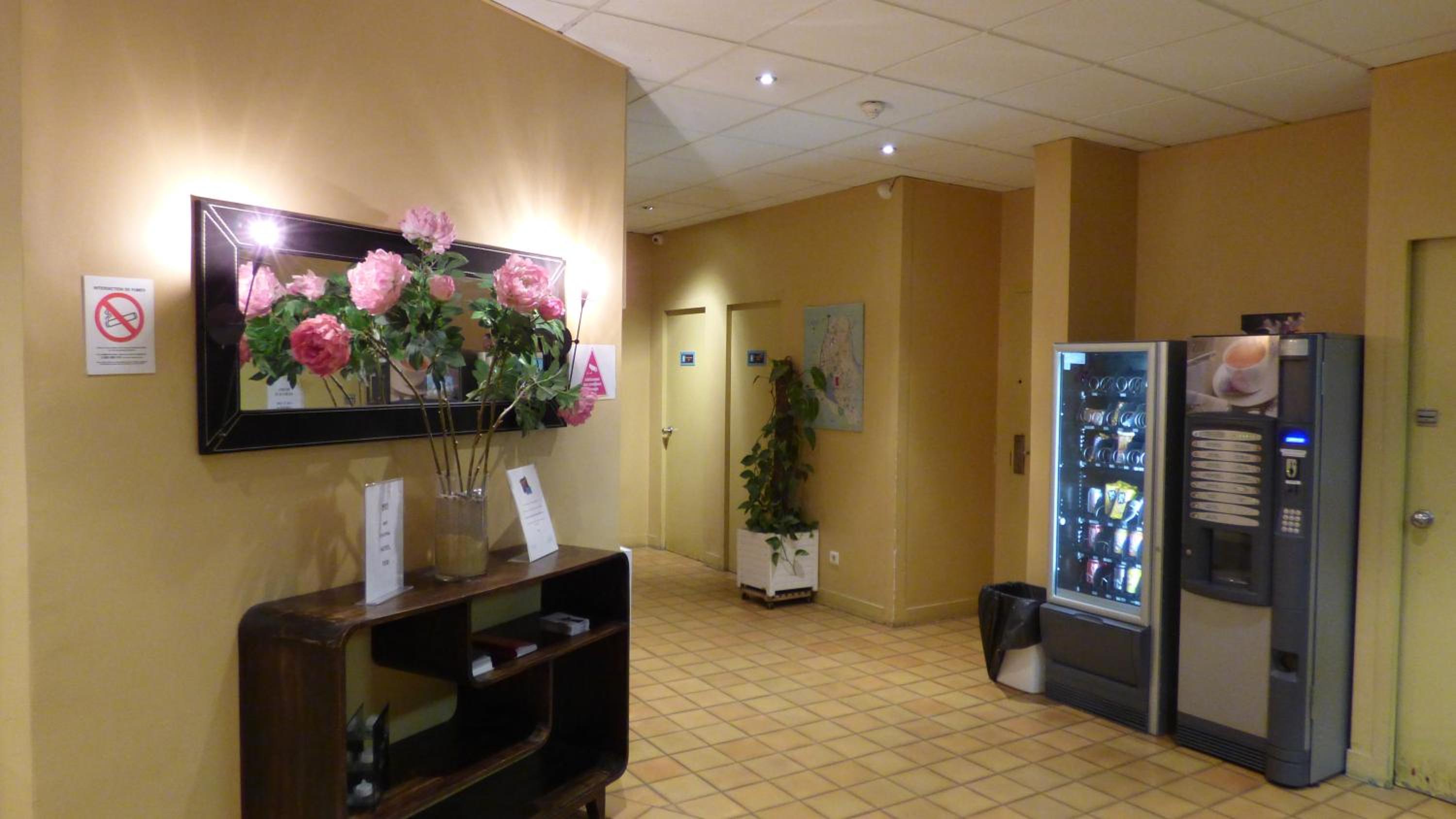 Kyriad Creteil Centre 28/43