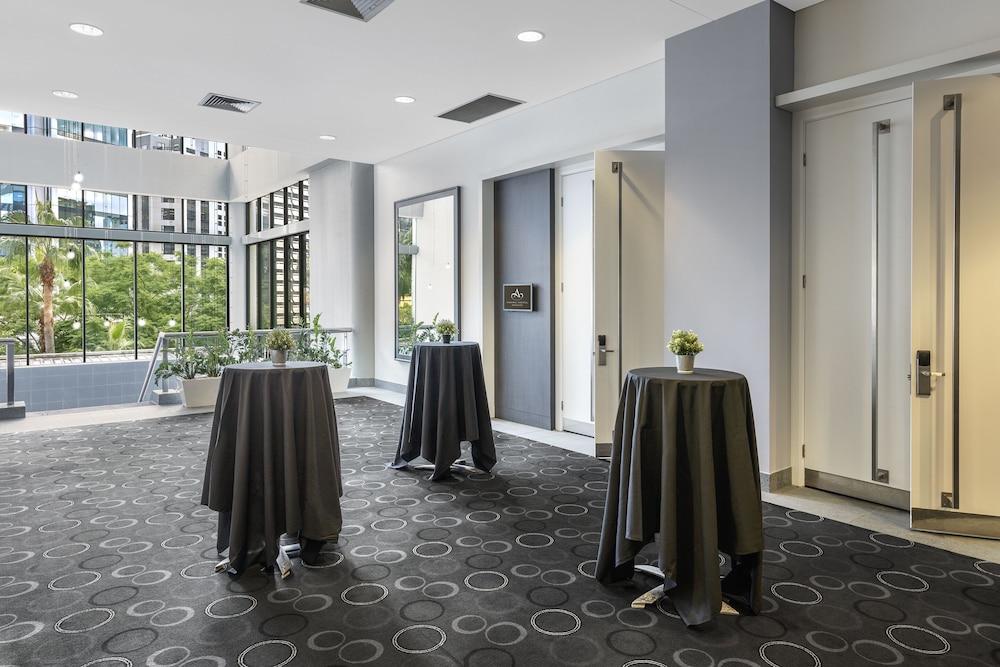 Amora Hotel Brisbane 34/60