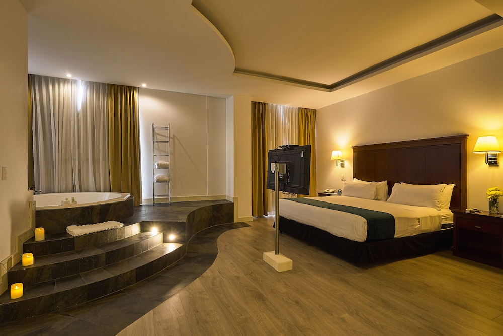 Sonesta Hotel Loja 30/70
