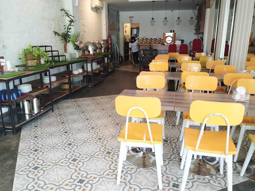 Green Red Hotel Syariah Jombang 57/73