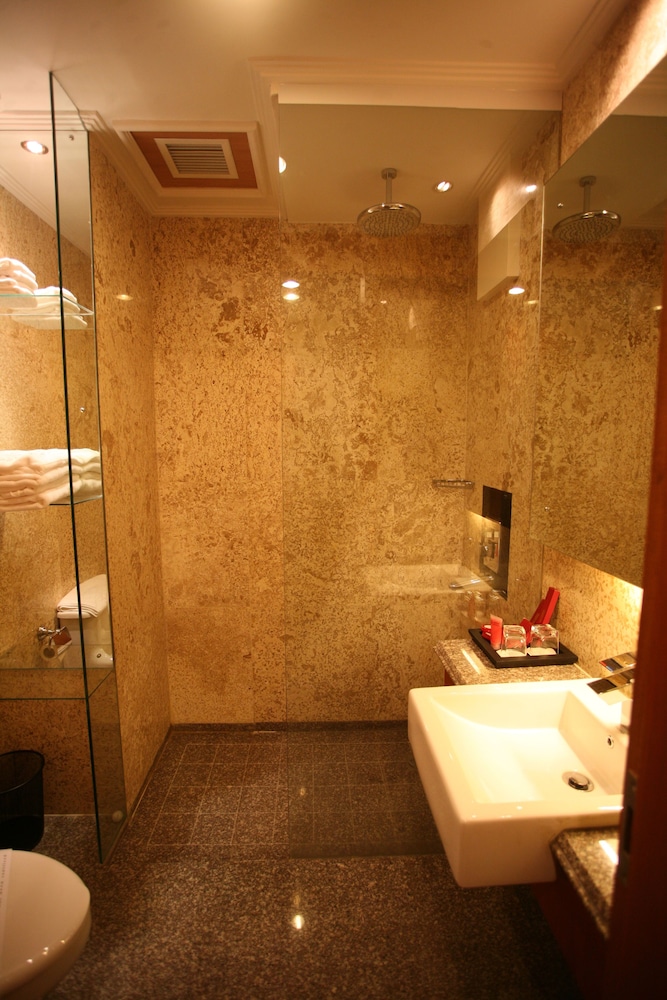 Sahira Butik Hotel 31/33