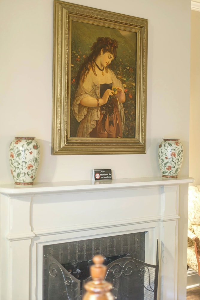 Anchuca Historic Mansion & Inn 10/49