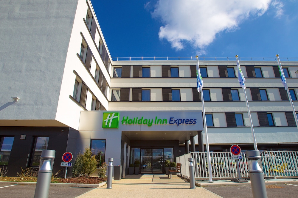 HOLIDAY INN EXPRESS DIJON 1/69