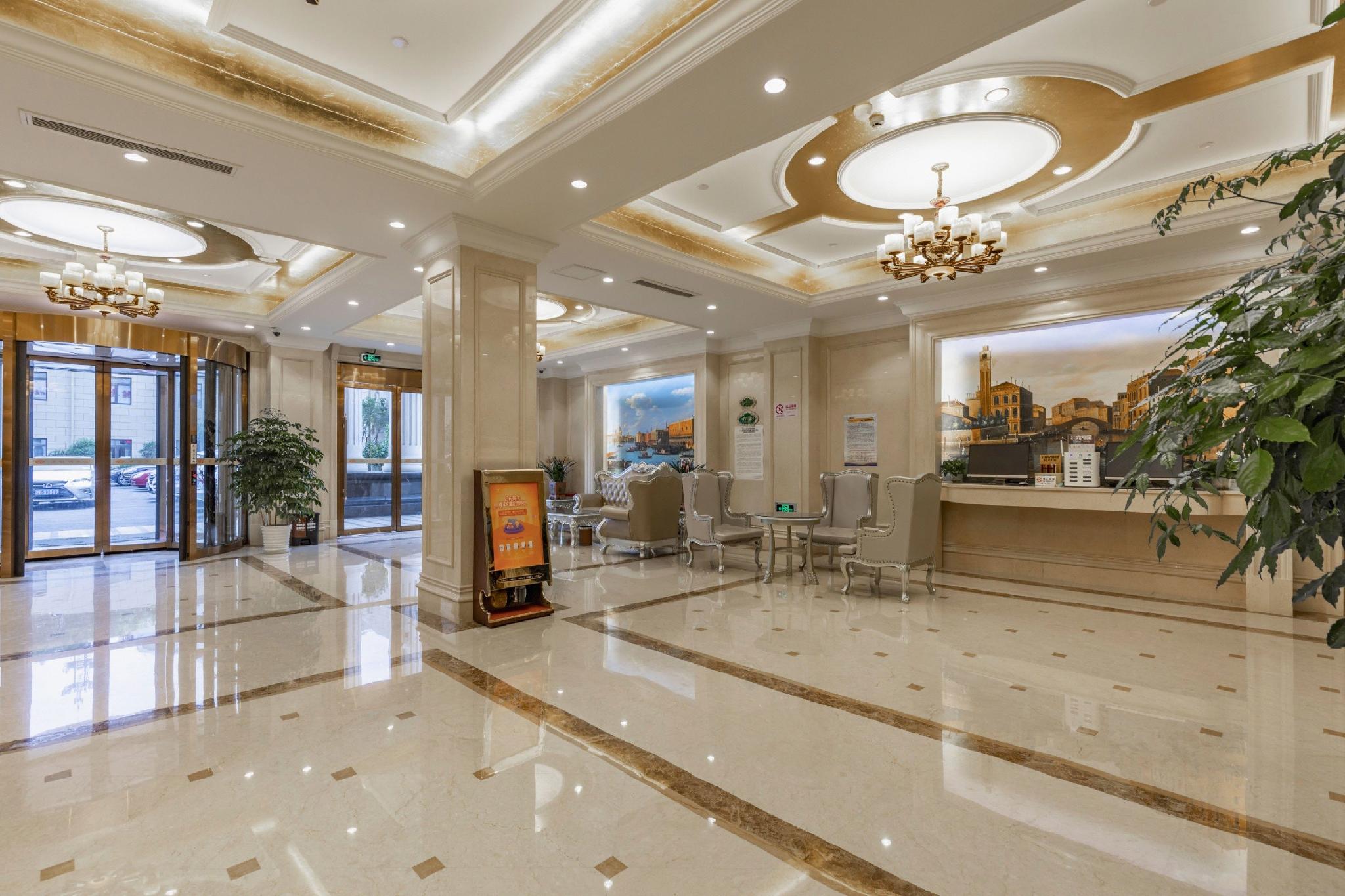 Vienna Hotel (Shanghai Beiqiao Metro Station) 8/29