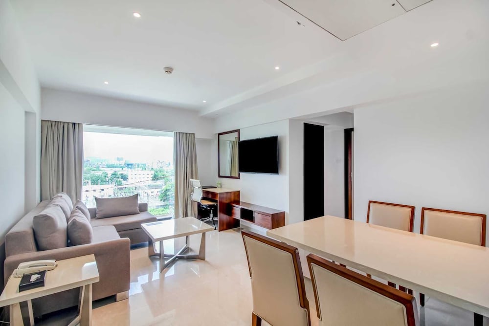 Ramee Hometel 29/50