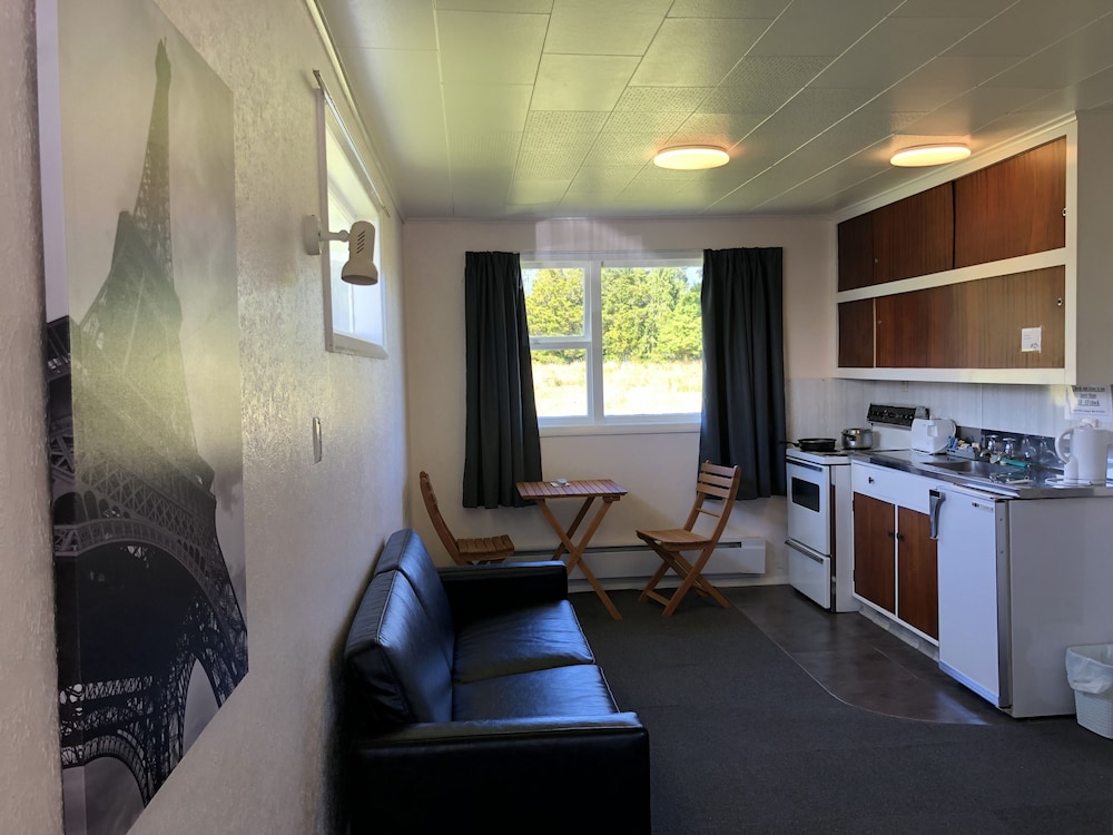 High Peaks Hotel 38/63