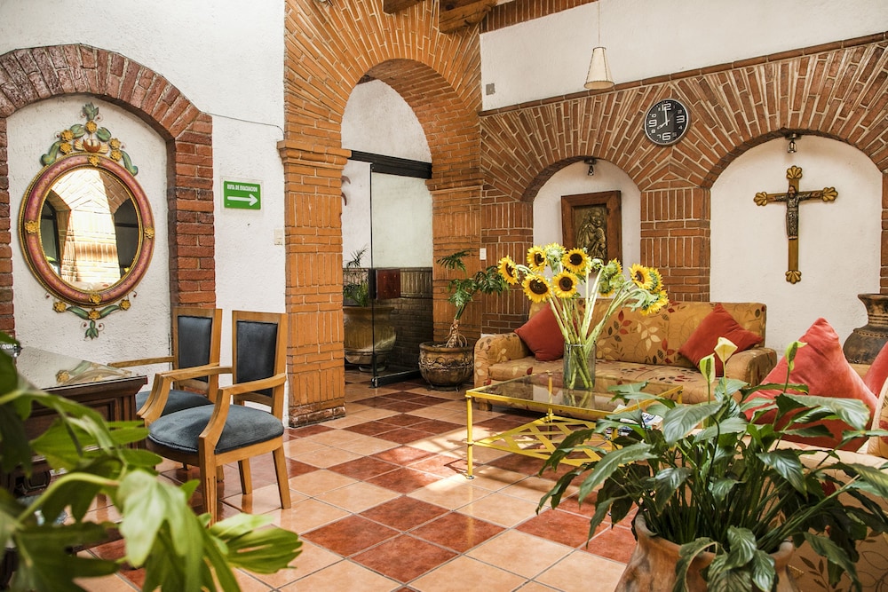 Tonancalli Hotel 3/22