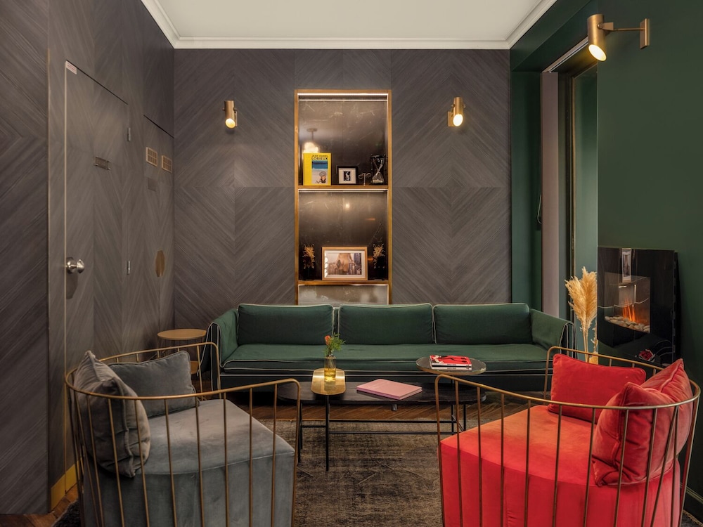 HANDSOME HOTEL BY ELEGANCIA 57/74