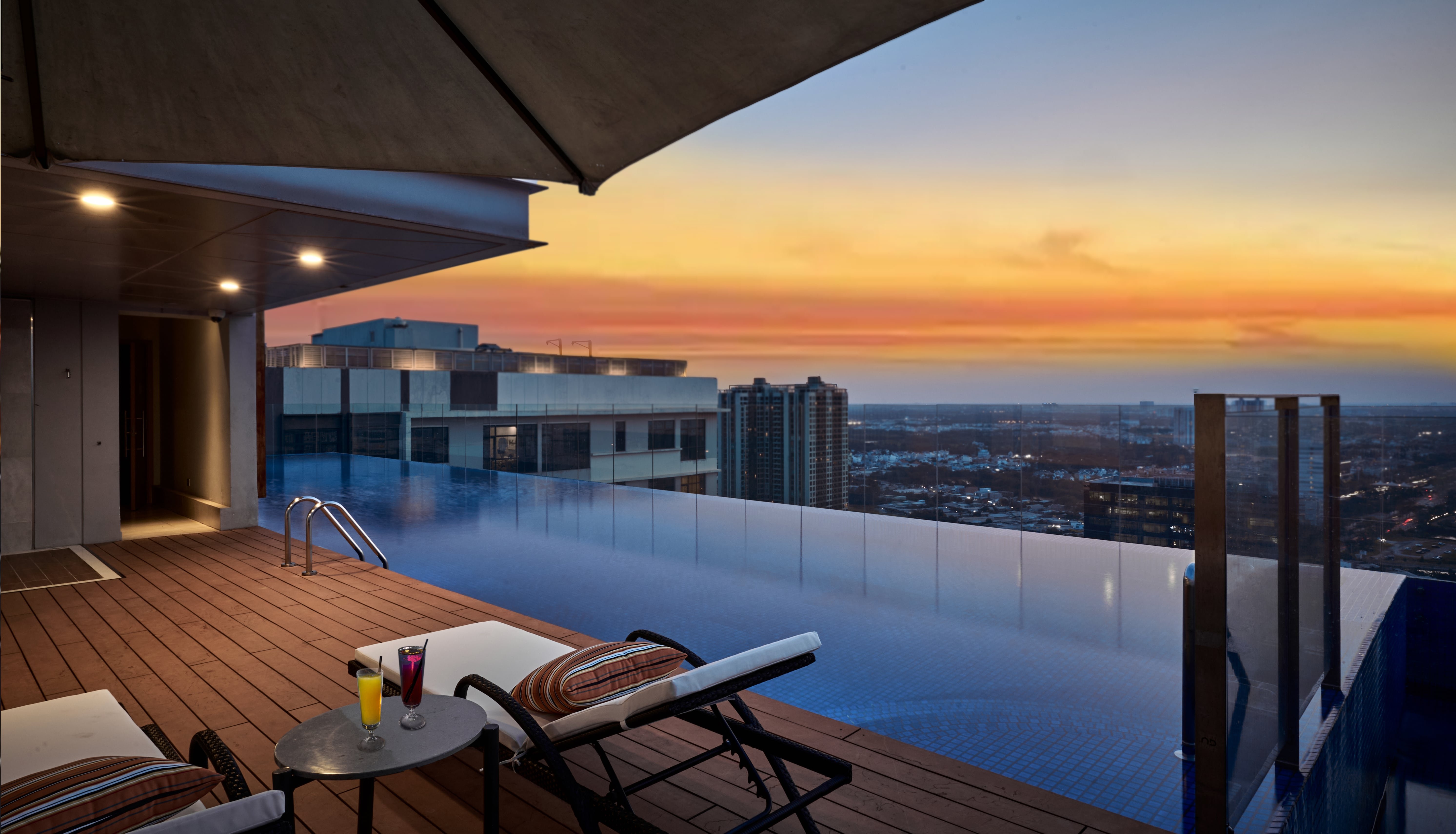 RichLane Residences by Oakwood 20/35