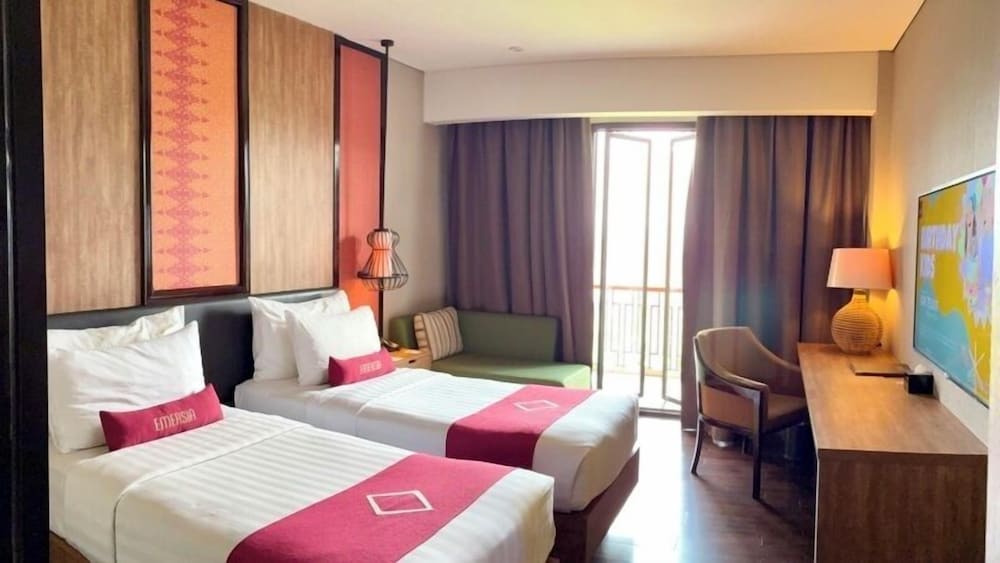 Deluxe, Executive, Twin Beds