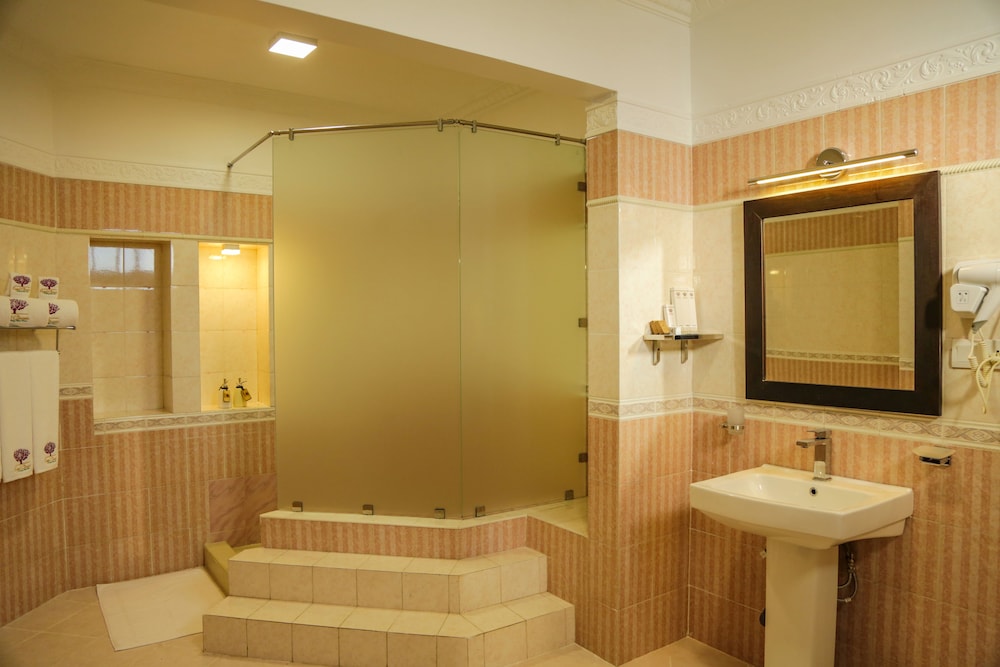 Royal Classic Nature Resort 56/57