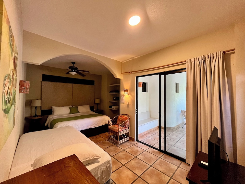 Hotel Cantarana 14/50