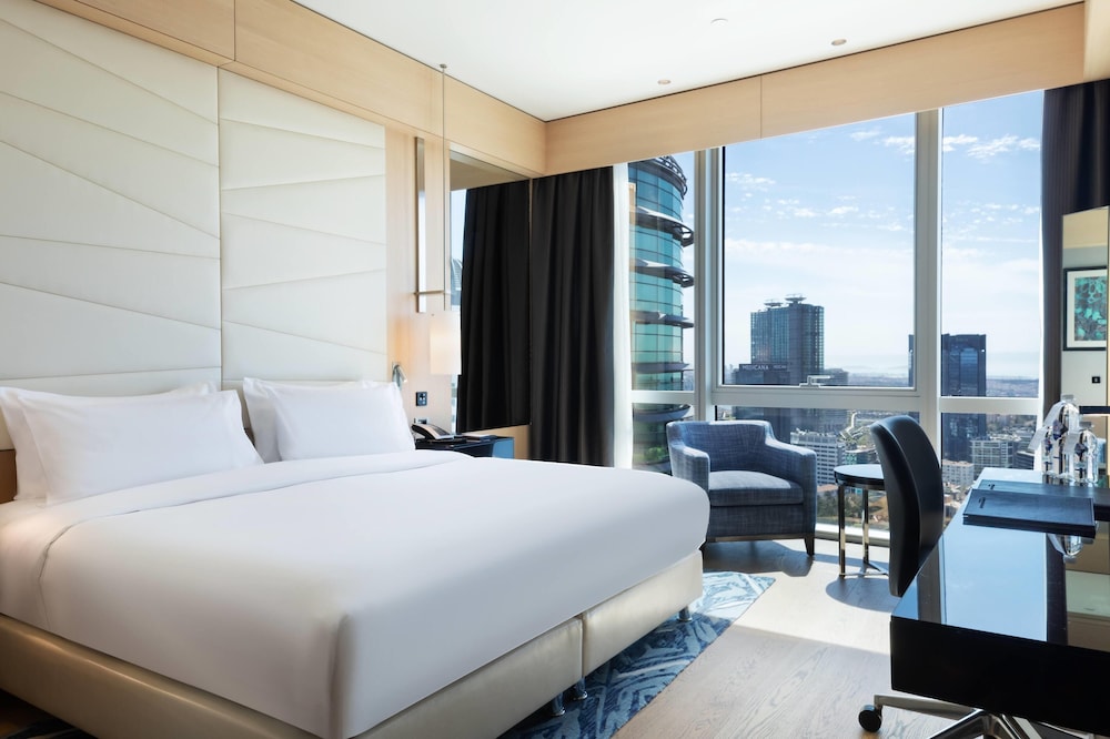 EXECUTIVE, KING BED, CITY VIEW