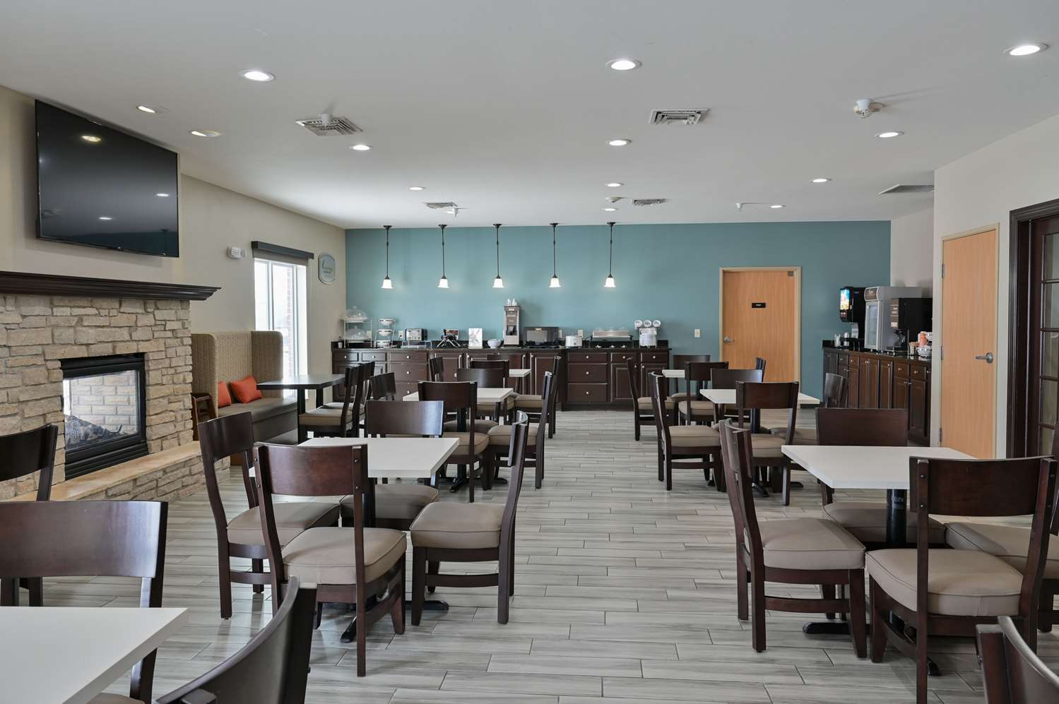 Sleep Inn & Suites Washington near Peoria 37/45