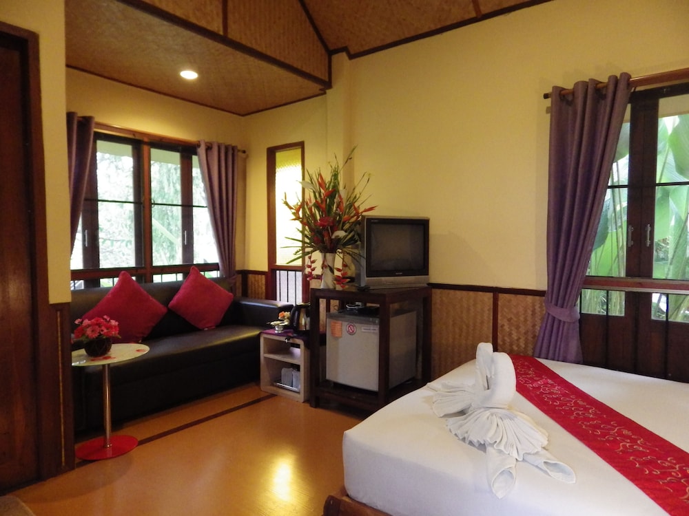 PURA VIDA PAI RESORT 17/65