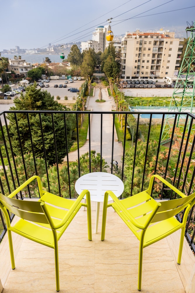 Le Grove Hotel, Jounieh 62/76
