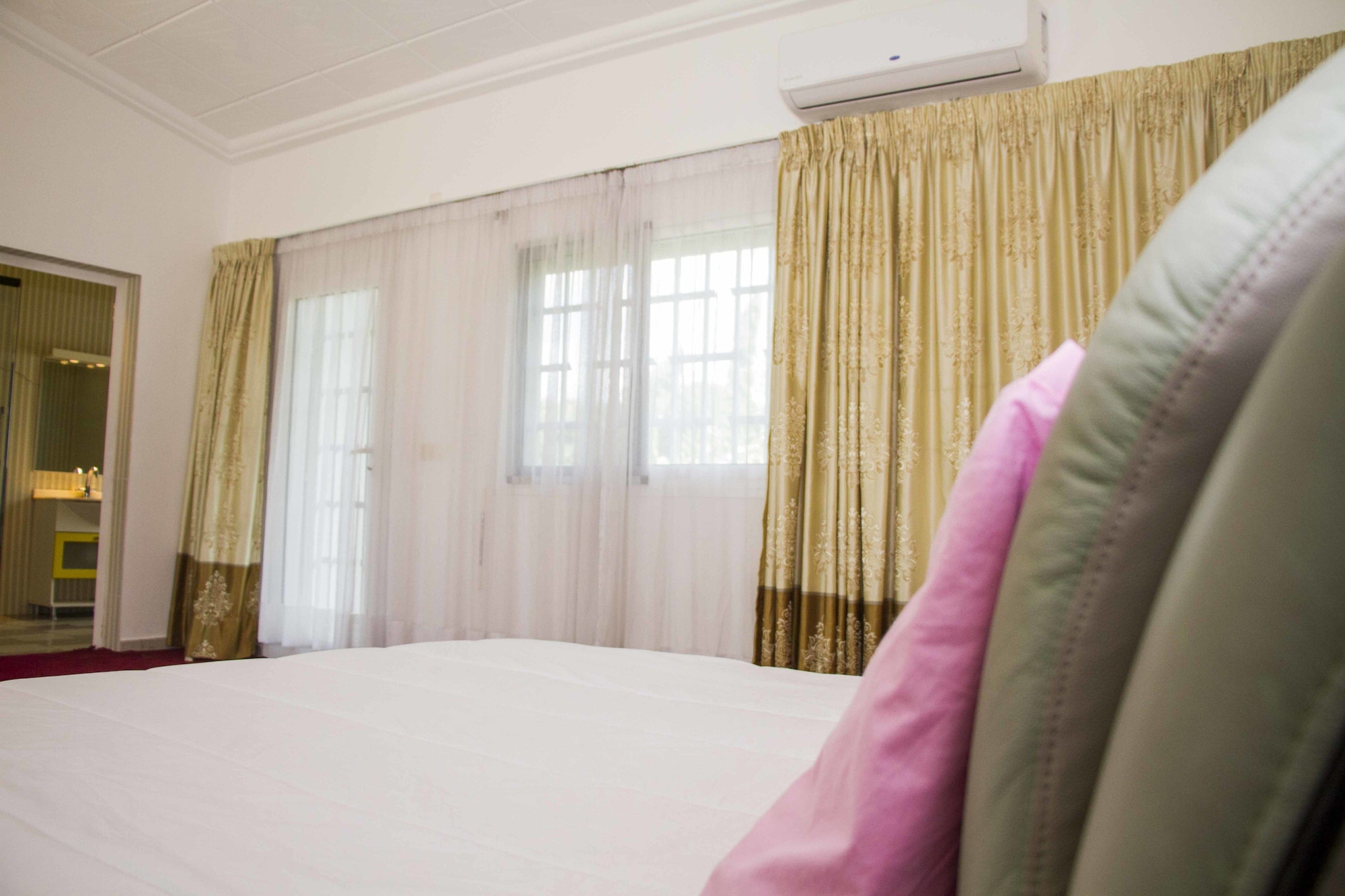 6 BEDROOMS, DELUXE, VILLA