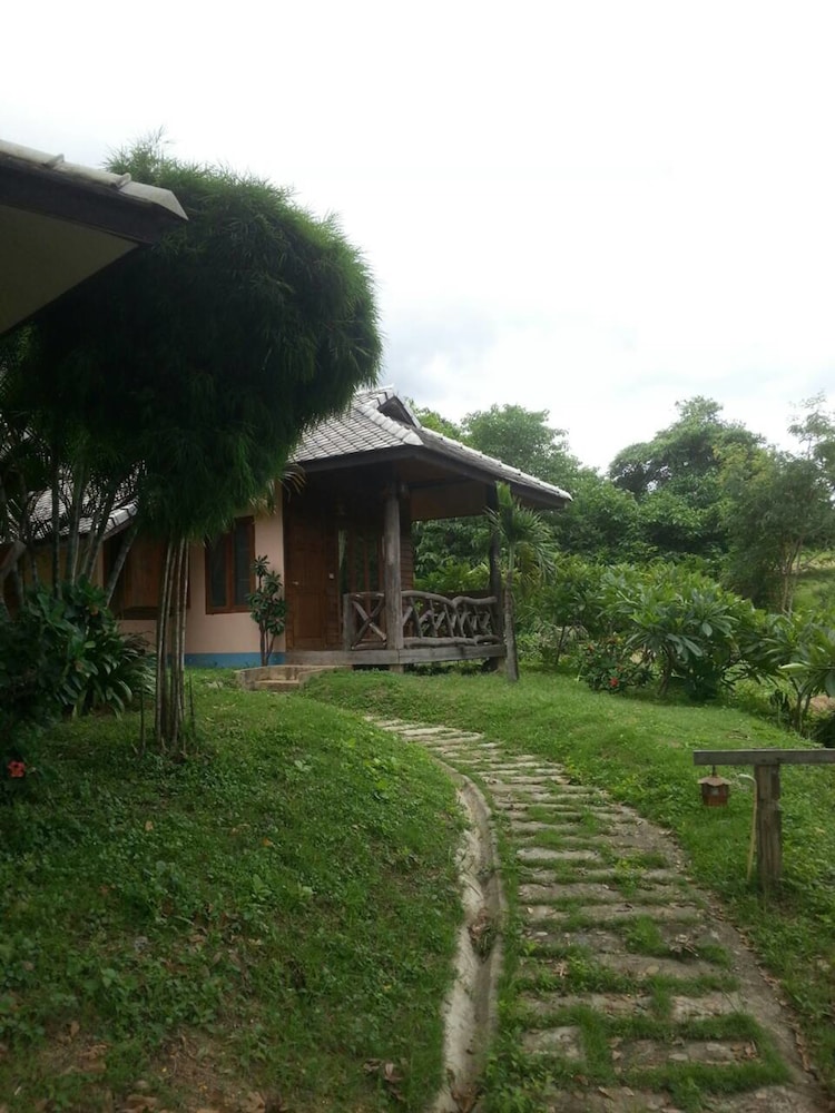 Pai Love & Baan Chon Phao Resort 32/35
