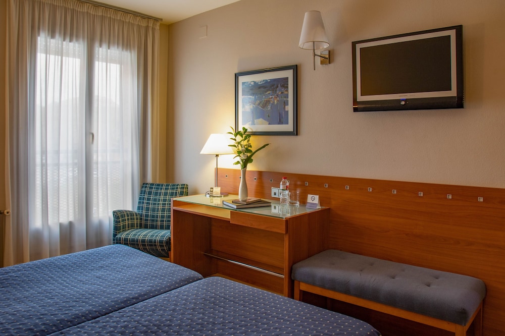 Hotel J. Balmes Vic 10/20