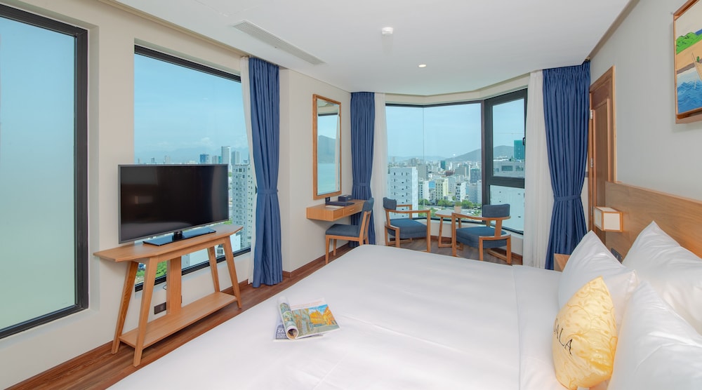 Sala Danang Beach Hotel 35/75