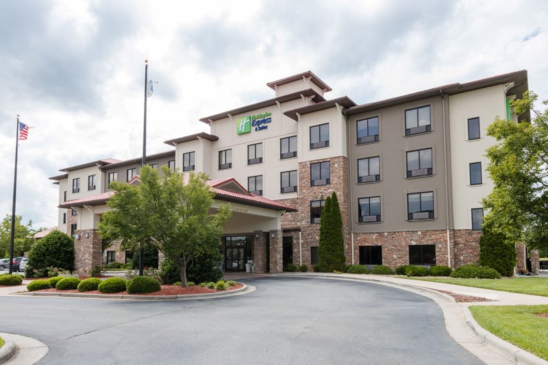 Holiday Inn Express Hotel Suites Lexington Nw the Vineyard 45/50