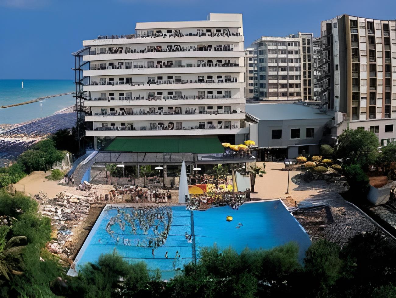 Serena Majestic Hotel Residence in MONTESILVANO
