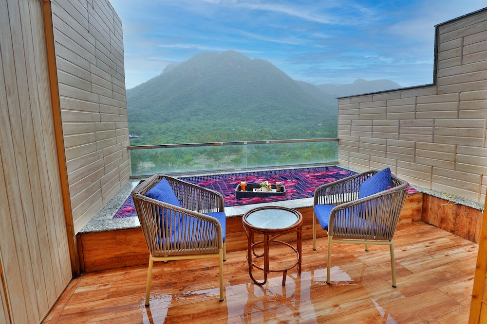 Bamboo Saa Resort & Spa 24/50