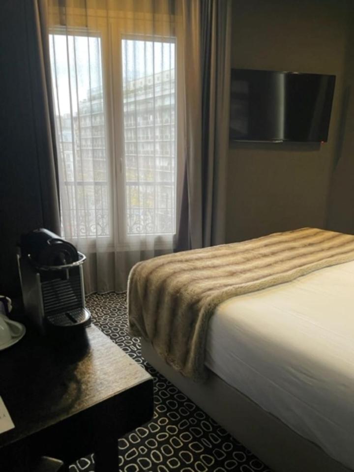 غرفة ديلوكس مفردة، Elysees Paris 2/7