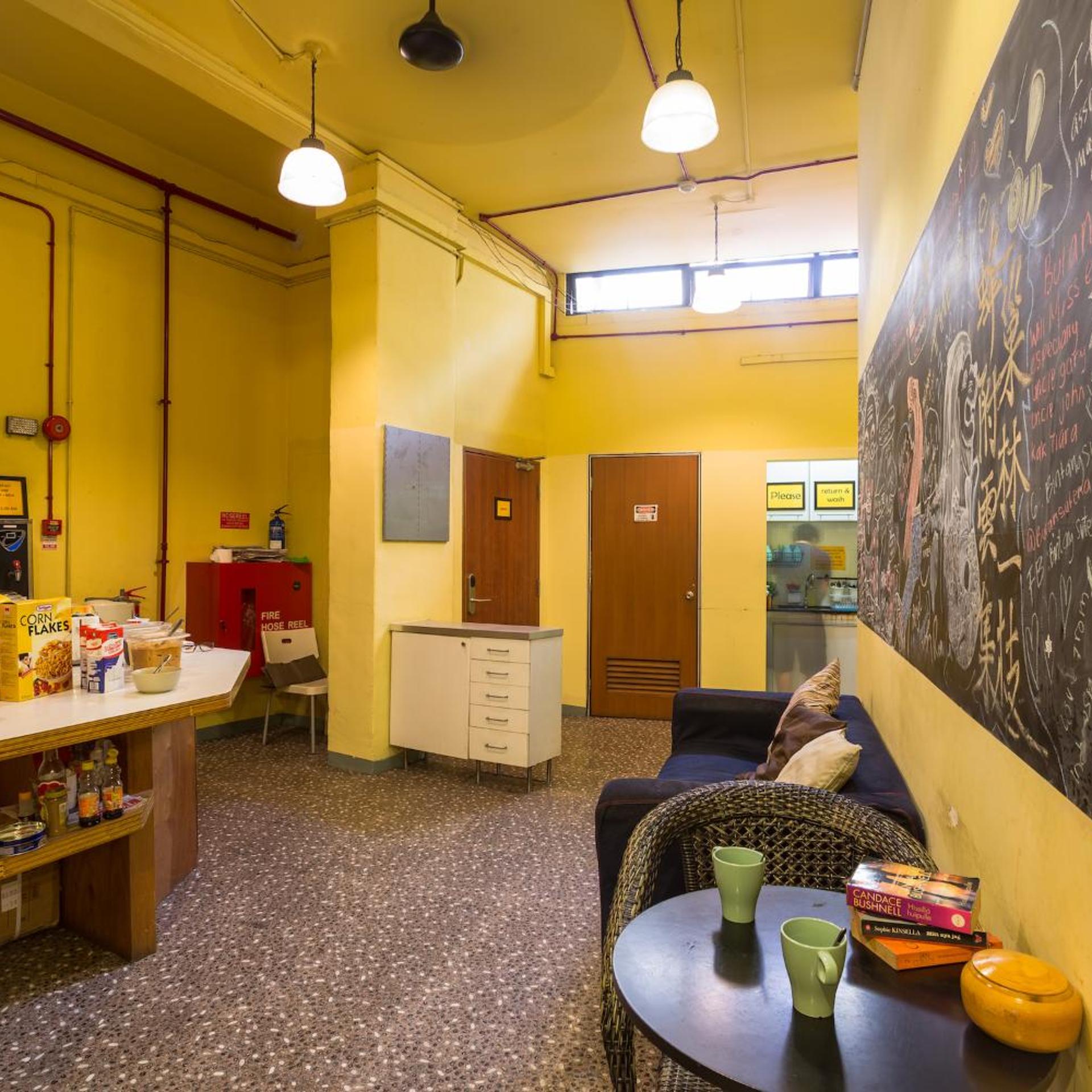 The Hive Singapore Hostel 87/96