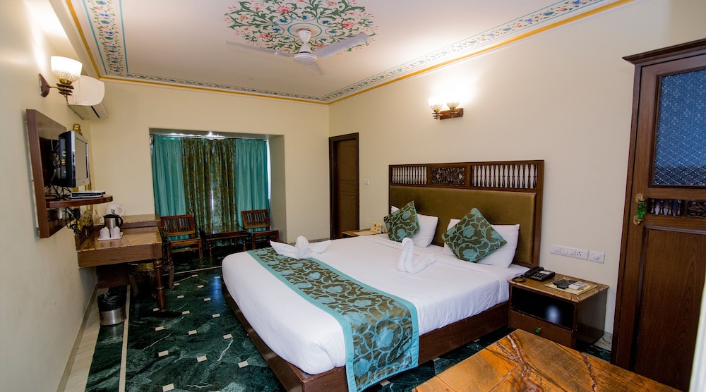 Nahargarh Haveli Hotel 19/52