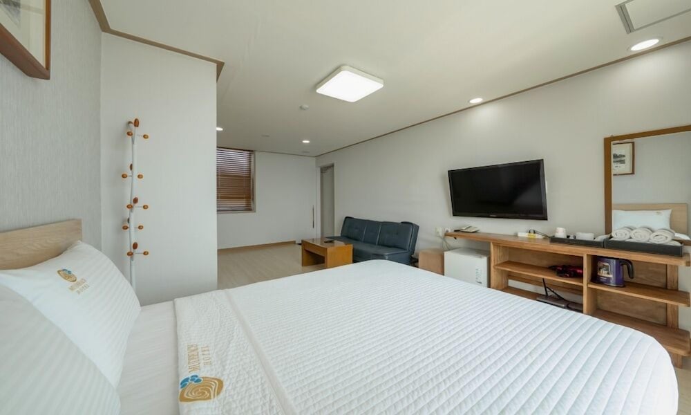 Mud Beach Hotel 27/57