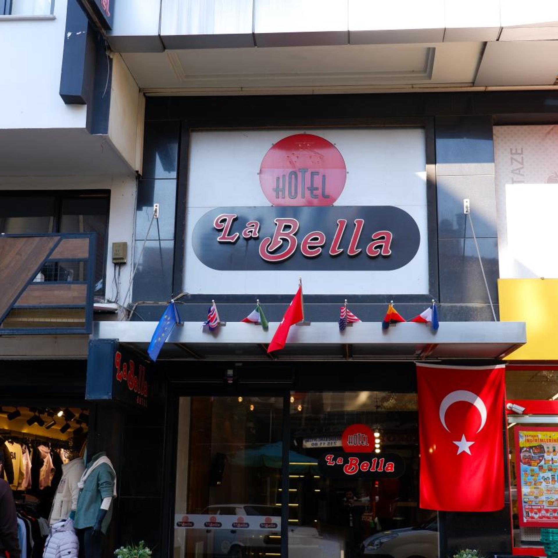La Bella Salihli 1/50