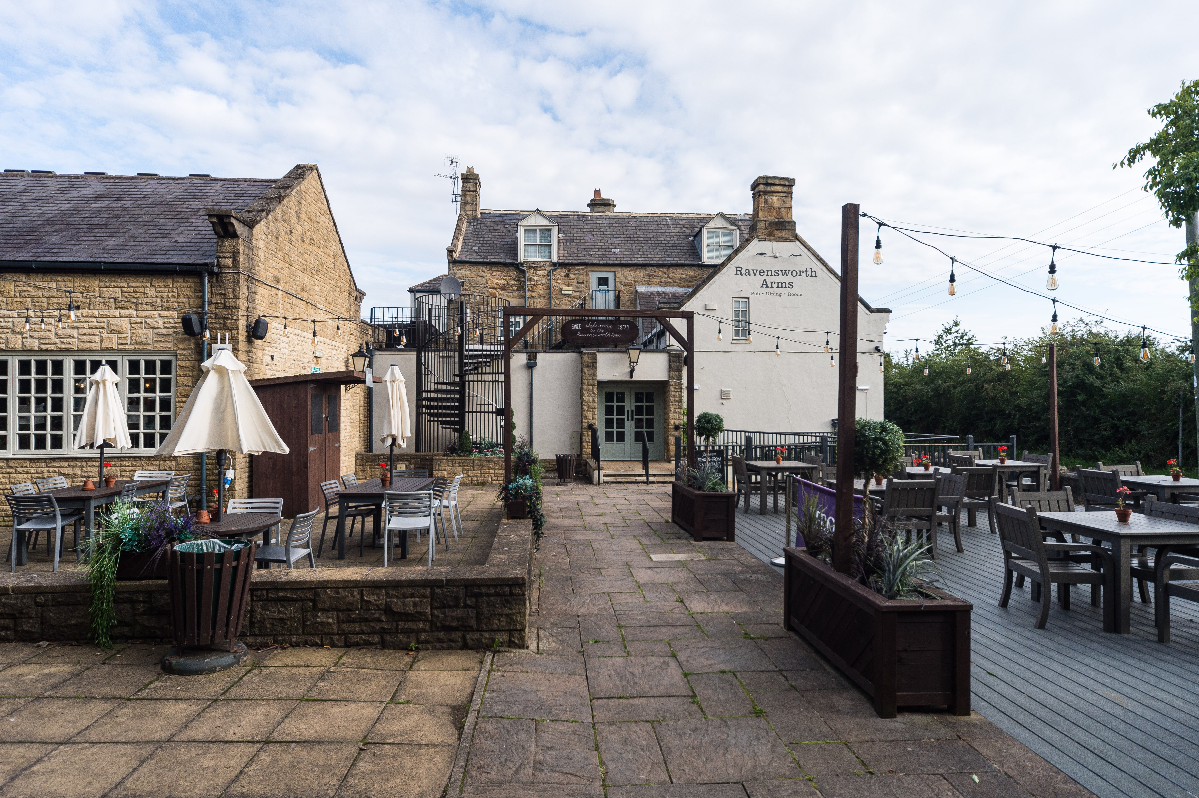 Ravensworth Arms Hotel 33/39