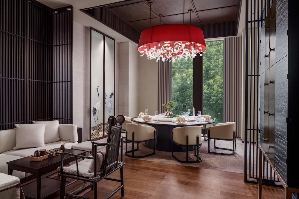 Fairmont Wuhan 54/67