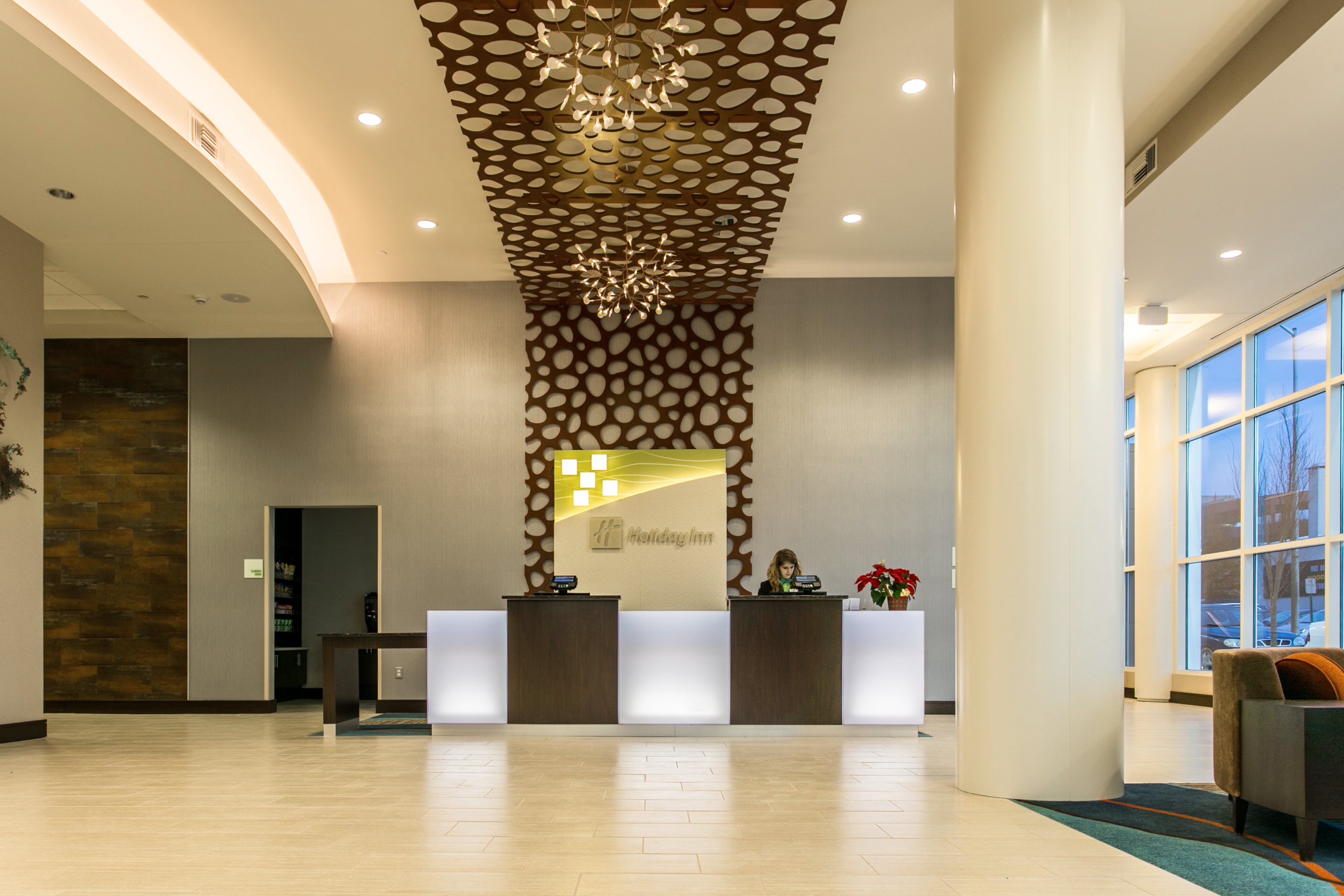 Holiday Inn Hotel & Suites CHATTANOOGA DOWNTOWN 8/65