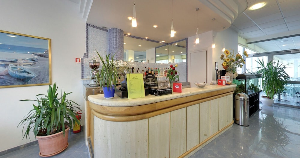 Hotel Nord Est 15/66