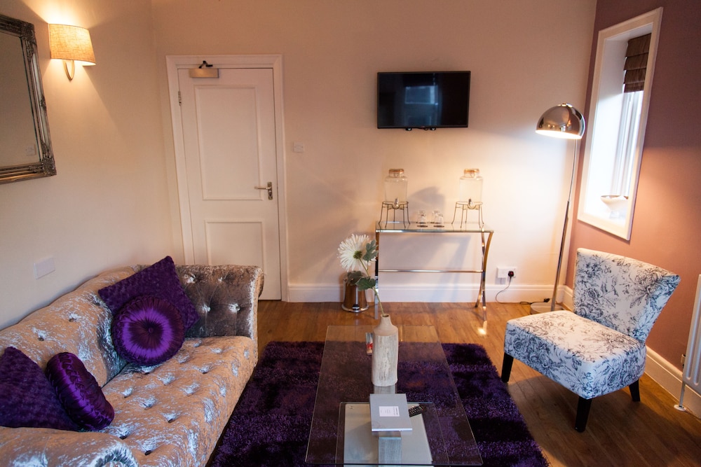 Mercure Sheffield Kenwood Hall & Spa 30/50