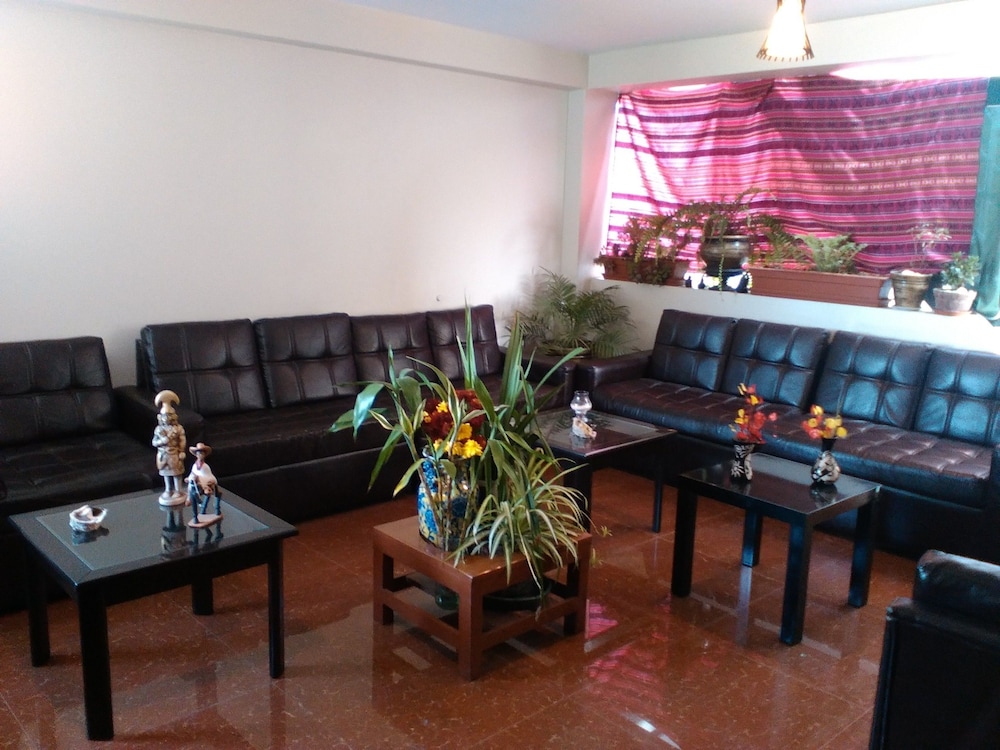 ROYAL INCA HOTEL 36/63