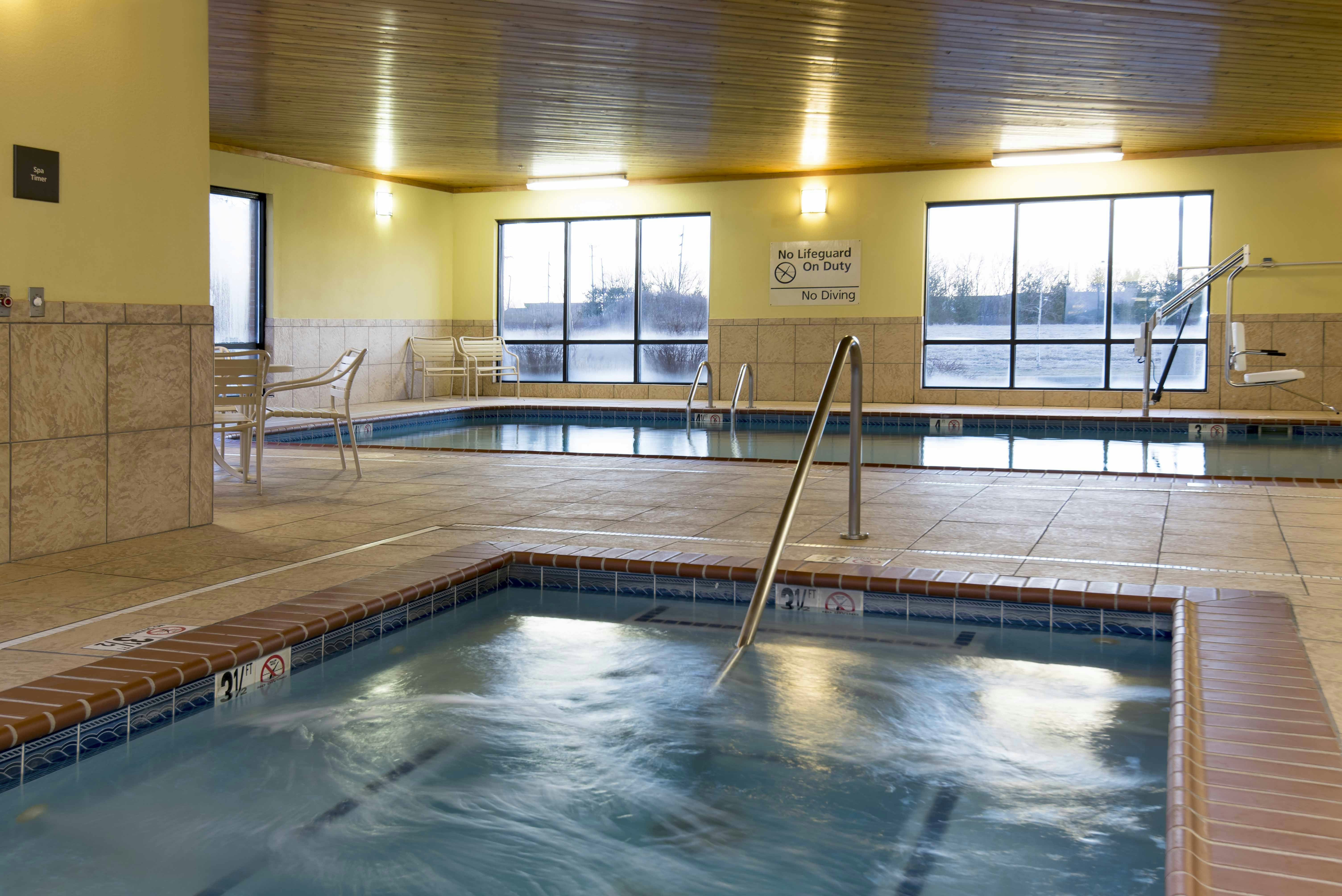 Hampton Inn & Suites Danville 21/42