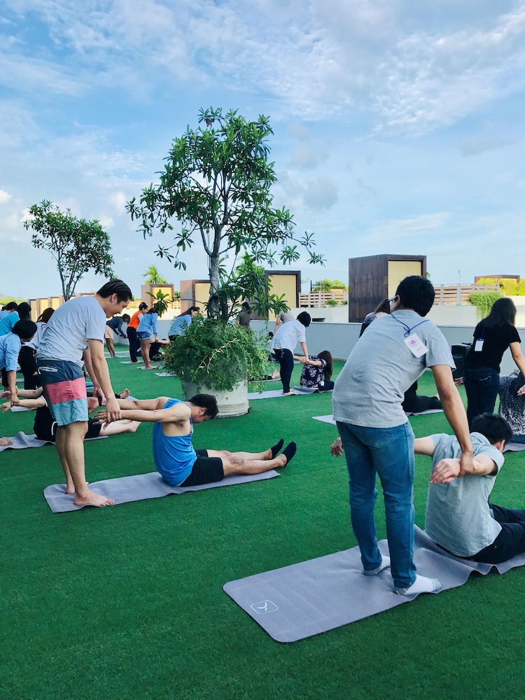 Loligo Resort Hua Hin + A Fresh Twist By Let's Sea 74/81