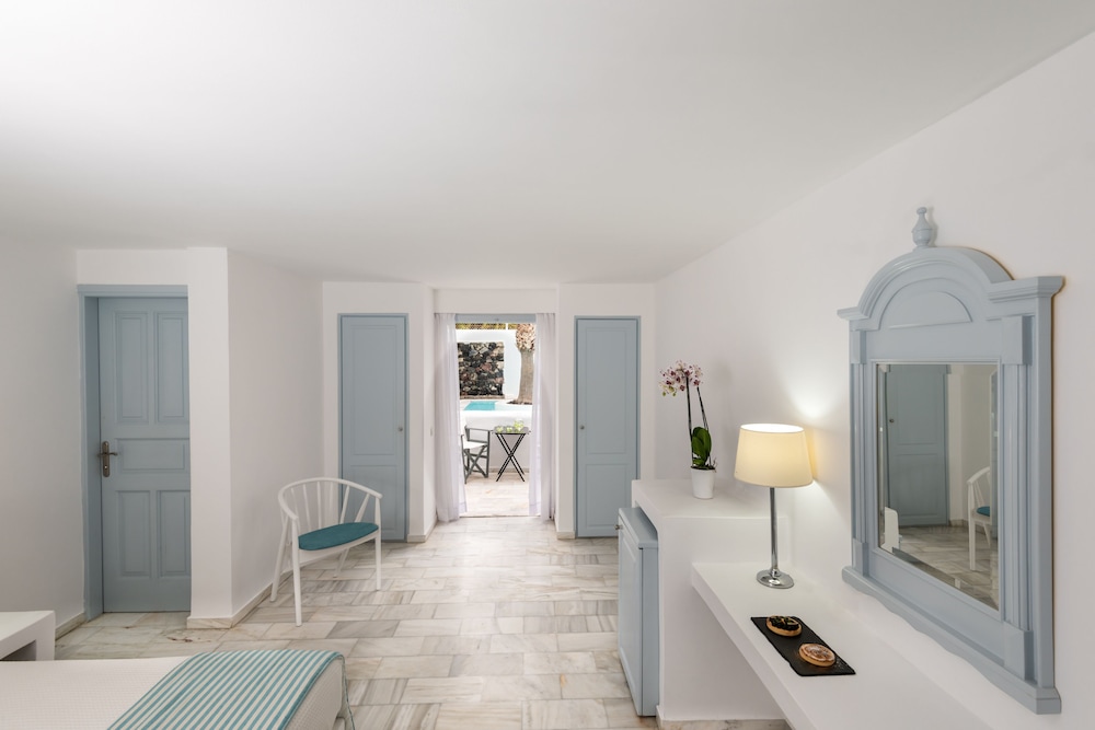Santorini Kastelli Resort 60/73