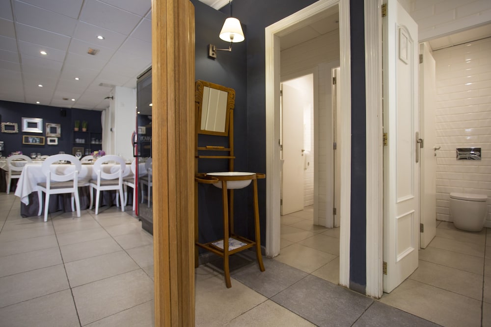Hostal Savoy 3/68