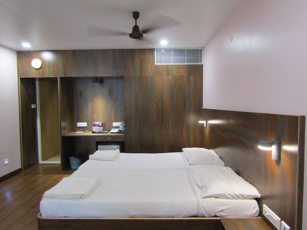 Mamalla Beach Resort 12/50