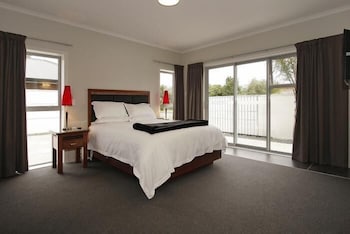 City Corporate Motor Inn 12/42